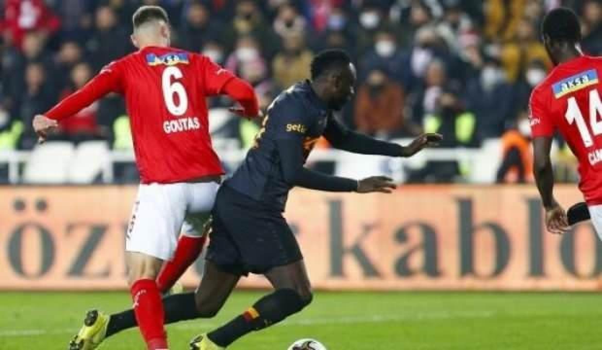 Galatasaray'ın penaltı isyanı!