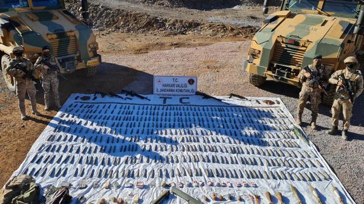 Hakkari kısalında cephanelik ele geçirildi