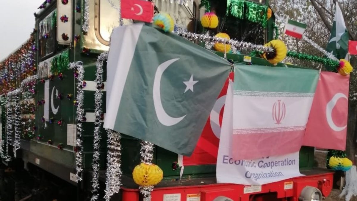 İslamabad-Tahran-İstanbul demir yolu hattında yük taşımacılığı yeniden başladı