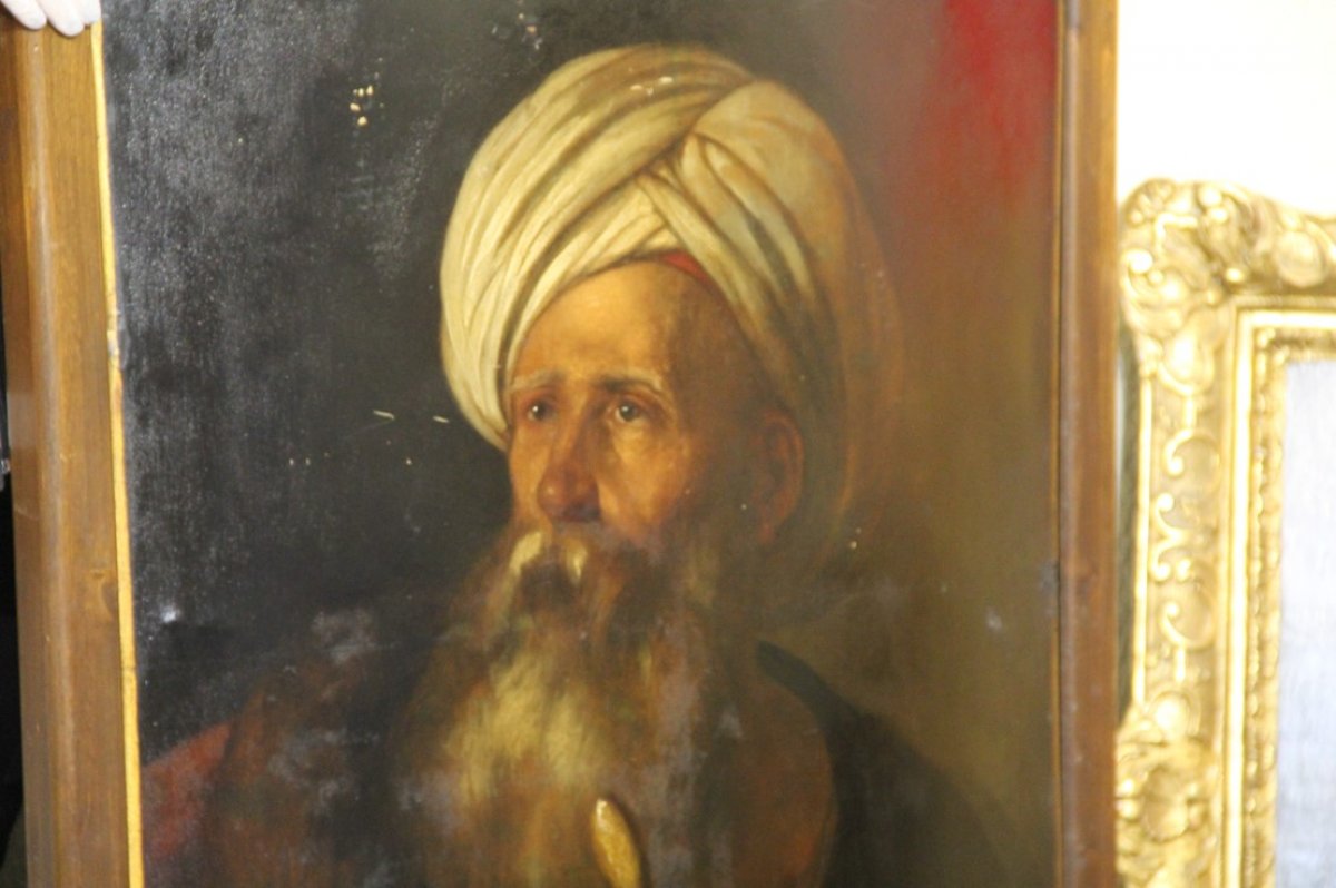 İzmir'de operasyon: Yerlilere ait ‘insan başları’ ele geçirildi