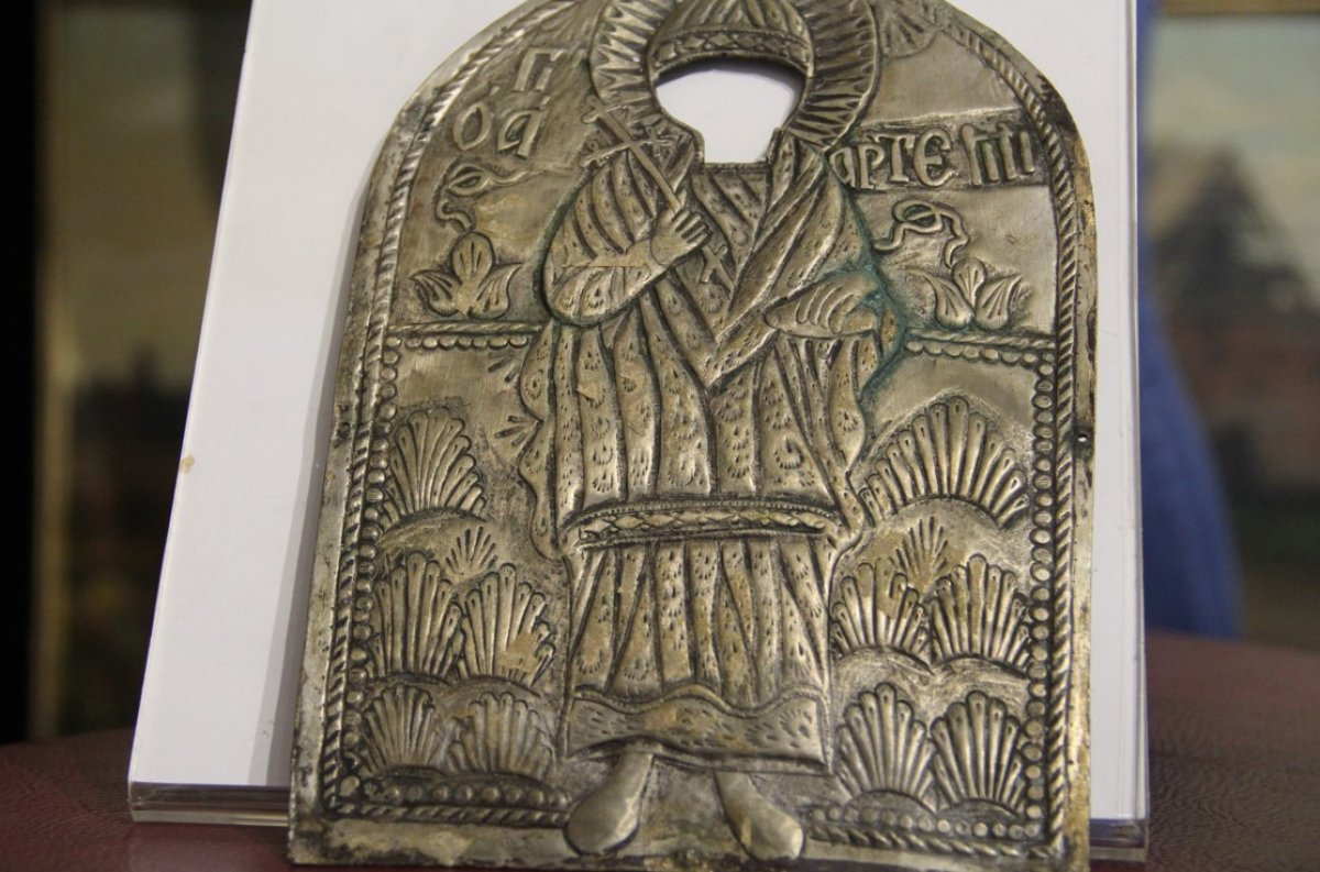 İzmir'de operasyon: Yerlilere ait ‘insan başları’ ele geçirildi