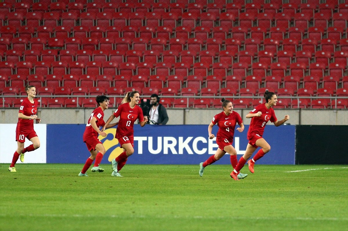 Kadın Milliler Dünya Kupası Avrupa Elemeleri'nde İsrail'i geriden gelerek yendi