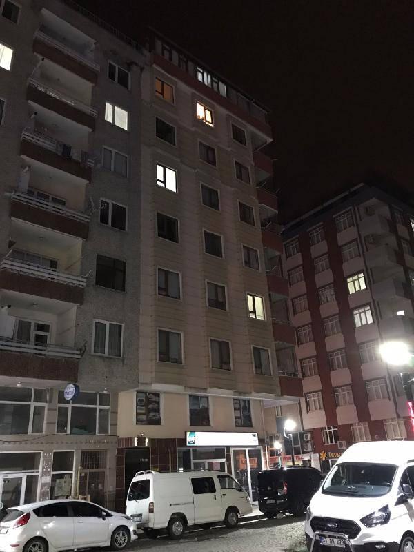 Karı- koca, evlerinde silahla vurulmuş halde ölü bulundu