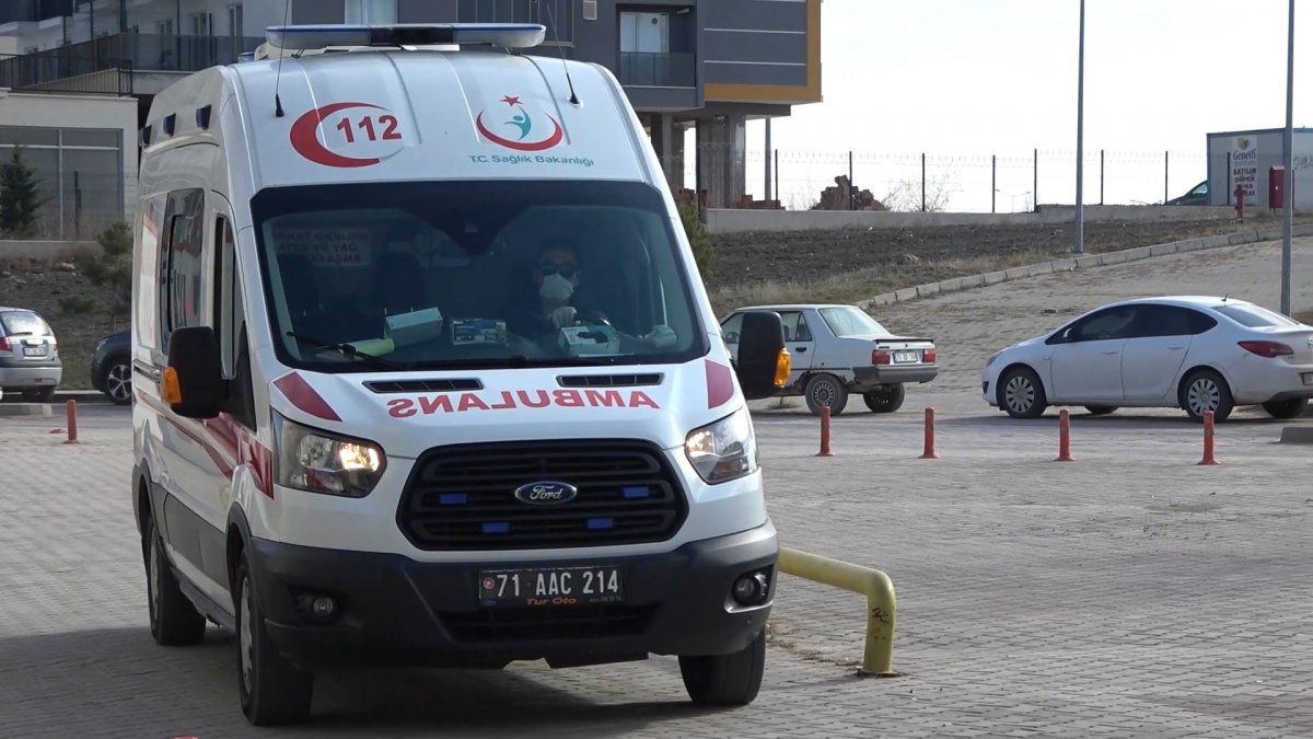 Kırıkkale'deki adam eşini taciz eden kargocuyu vurdu