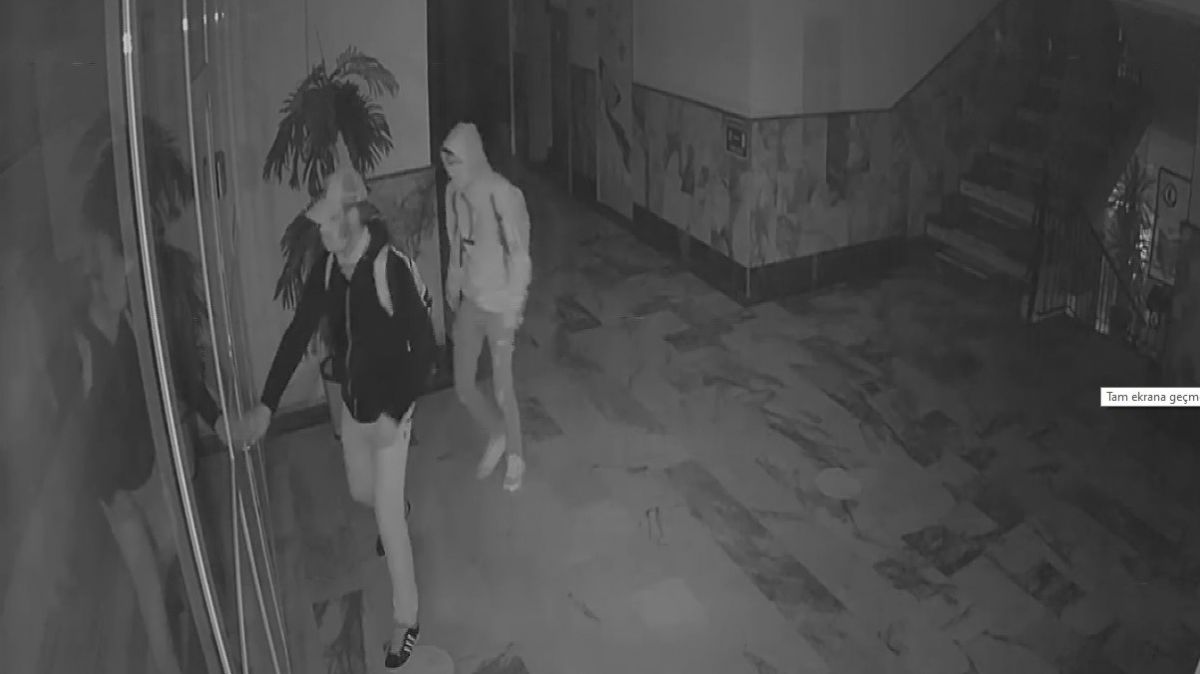 Manisa'da okula giren hırsızlar kameraya yakalandı