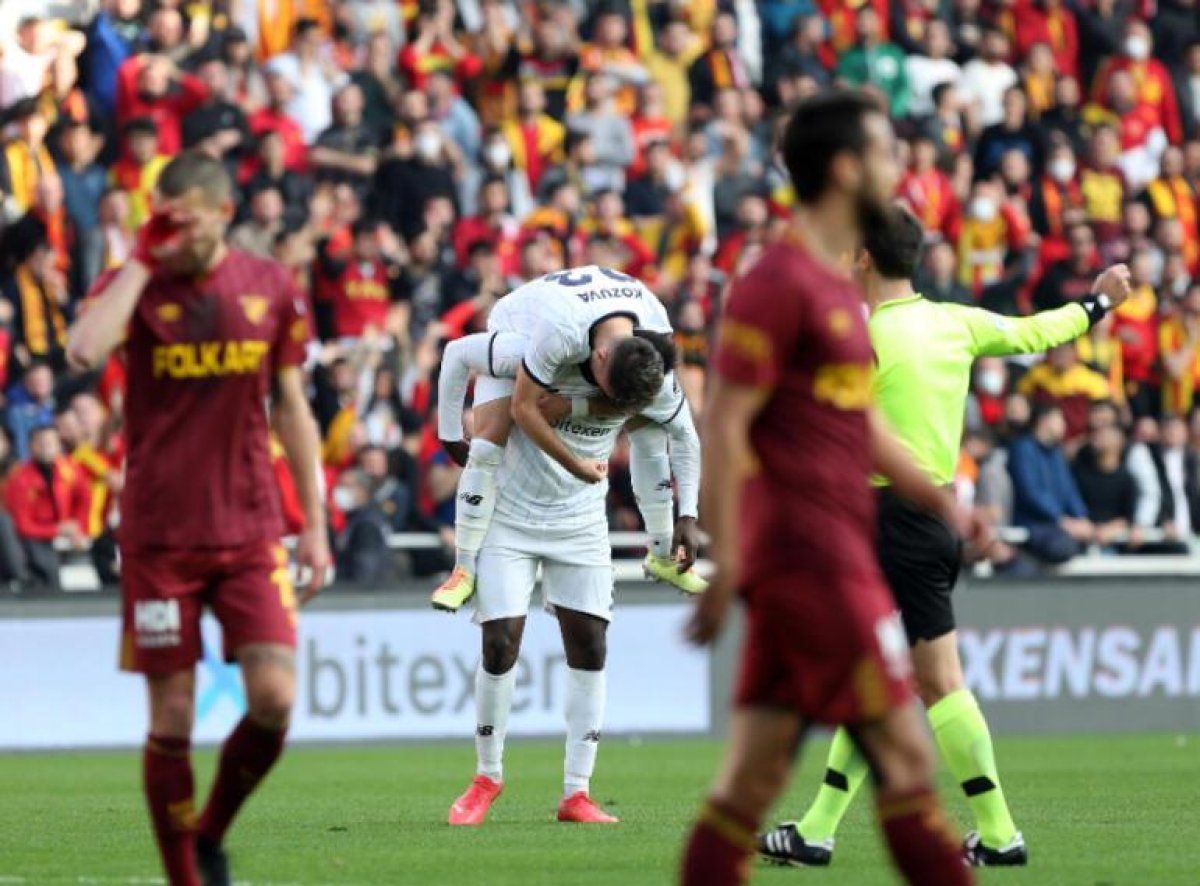 Mario Balotelli'den nefis gol