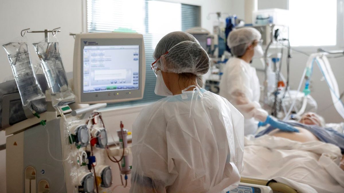 Paris’te hastane çalışanlarına teklif: Noel izinlerinizi para karşılığı erteleyin