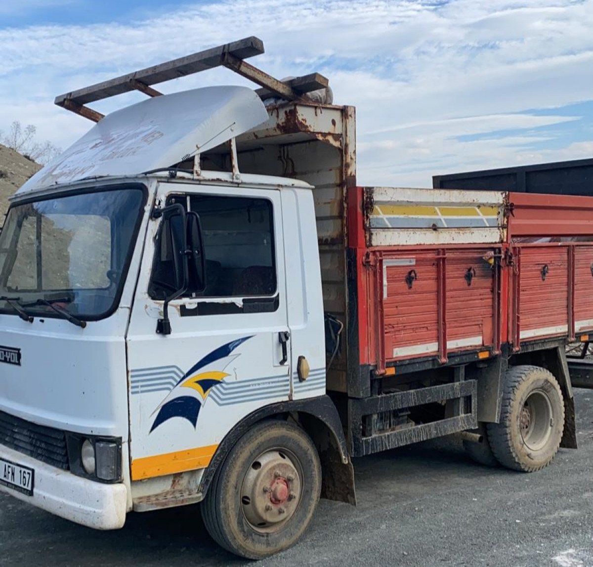 Sakarya’da, ayvaları çalıp bahçe sahibini darbeden şahıslar yakalandı