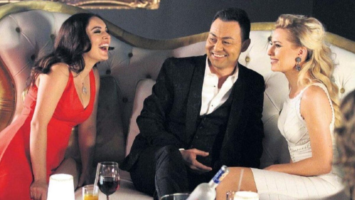 Serdar Ortaç, oyunculuğa da adım atmış! Masumlar Apartmanı'nın yıldızıyla aynı kadroda...