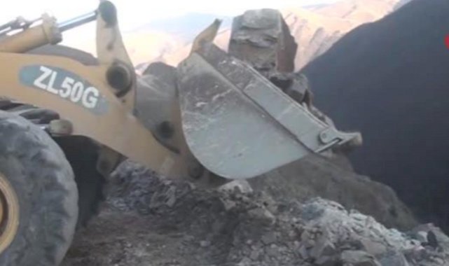 Azerbaycan ve Türk mayın arama ekipleri Karabağ’ı temizliyor