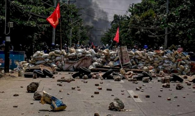 BM'den Myanmar'da sivillere yönelik saldırıya tepki