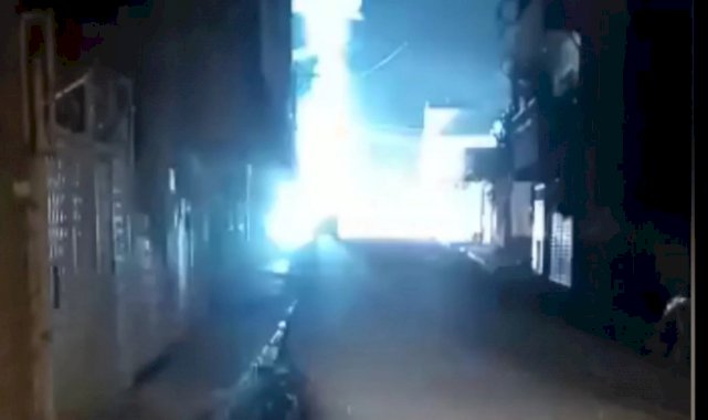 Mardin'de trafonun patlama anı cep telefonu kamerasına yansıdı