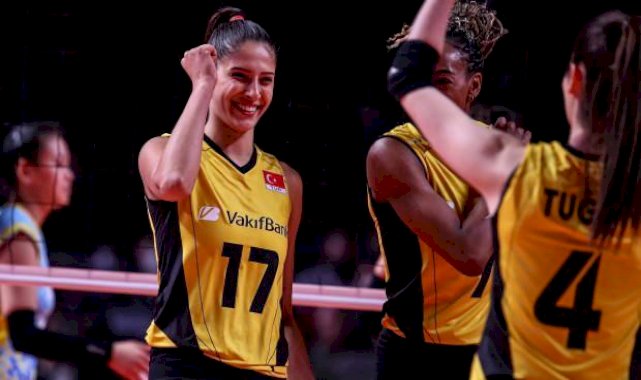 VakıfBank rakibini set vermeden geçti!