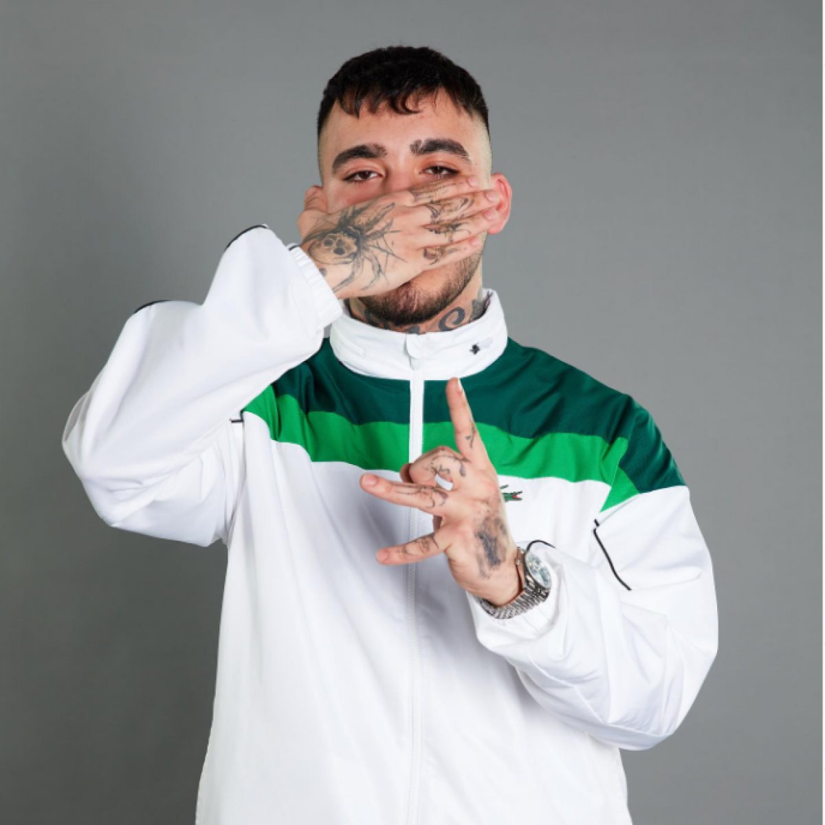 Aleyna Tilki'nin sevgilisi Uzi'nin konserine narkotik baskın yaptı