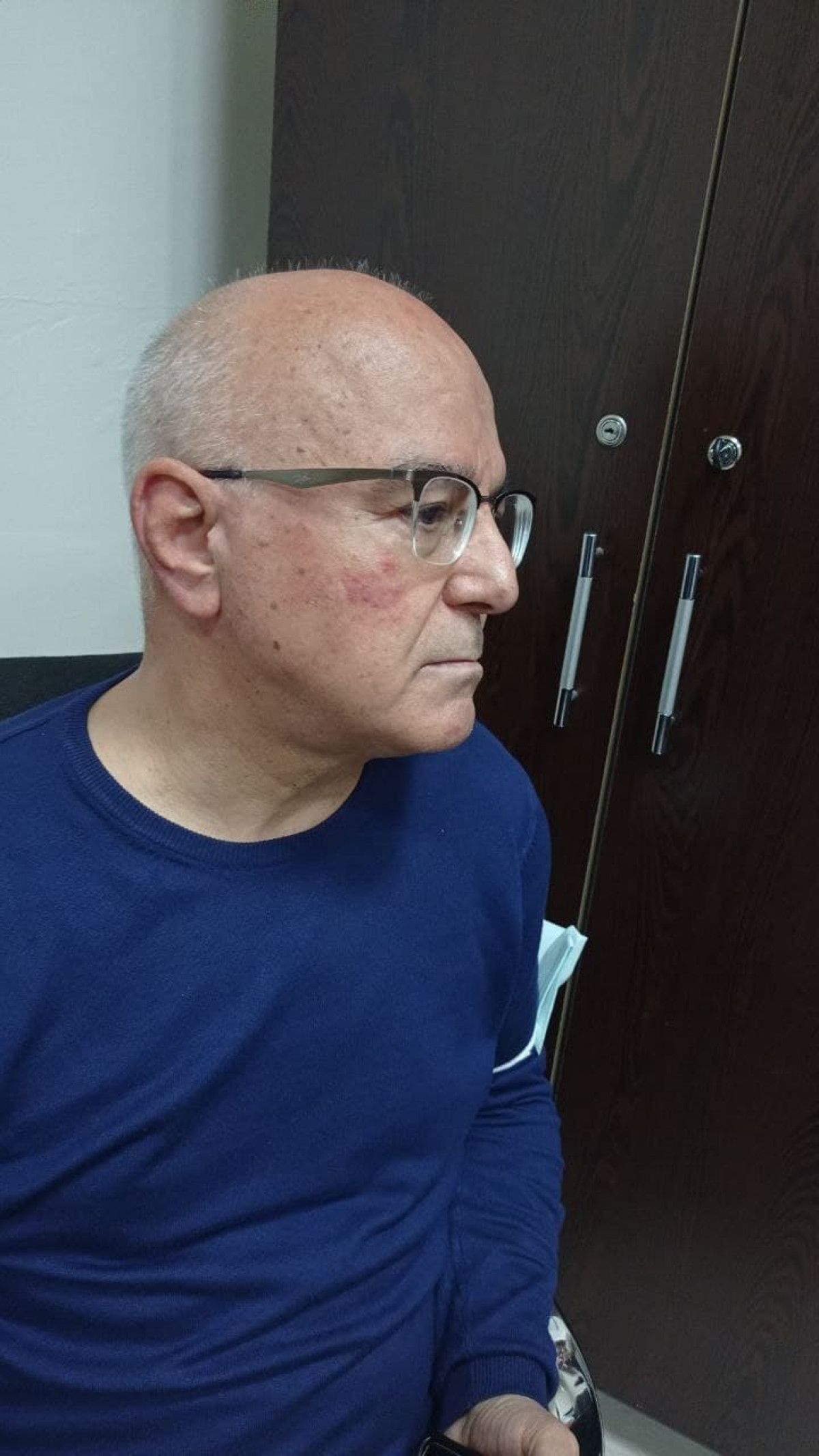 Balıkesir'in randevu tarihini beğenmeyen kadının eşi, doktoru yumrukladı