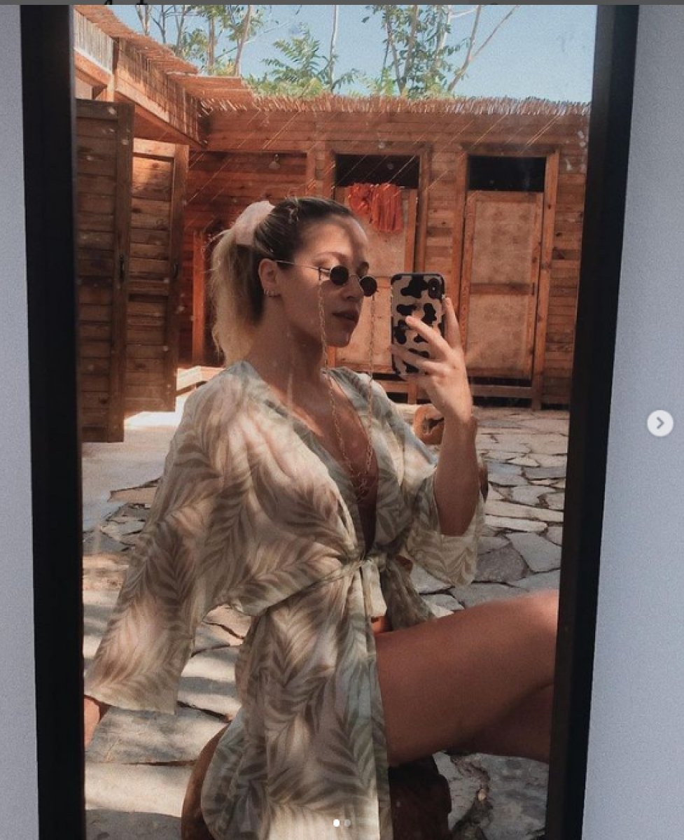 Edis, Meryem İrem Şahin'i öptü