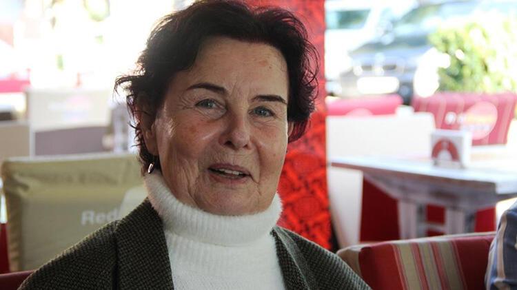 Fatma Girik&#039;in vefatı sevenlerini yasa boğdu! Siyasilerden peş peşe mesajlar