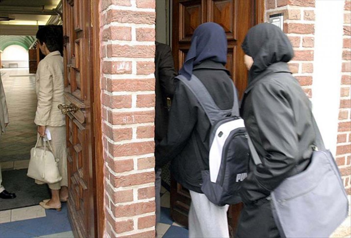 Fransa'da, başörtüsünü yasaklayan spor yasası değişikliği kabul edildi