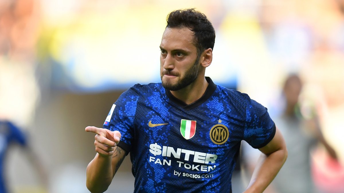 Hakan Çalhanoğlu, Inter&#039;de aralık ayının en iyi oyuncusu seçildi