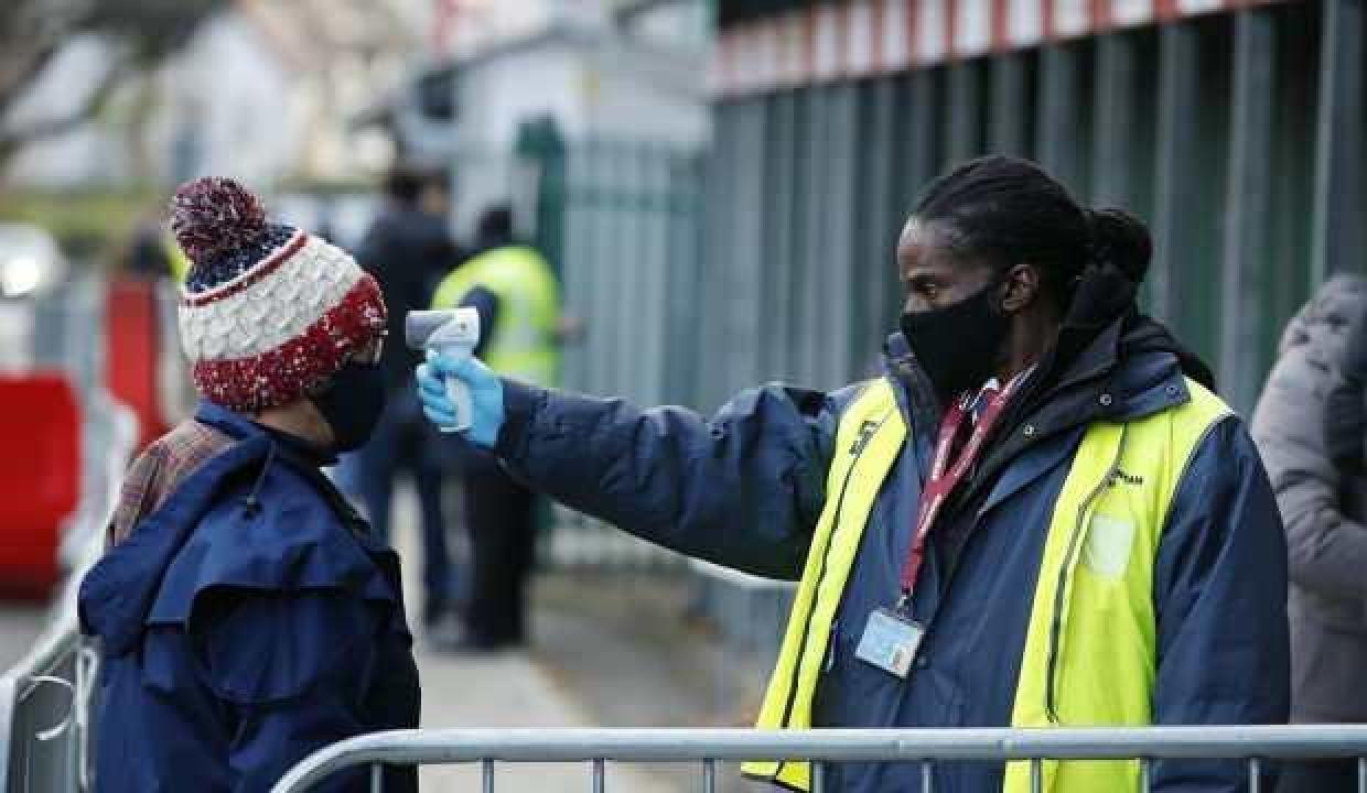 İngiltere&#039;ye gelen yolcular için PCR testi zorunluluğu kaldırıldı