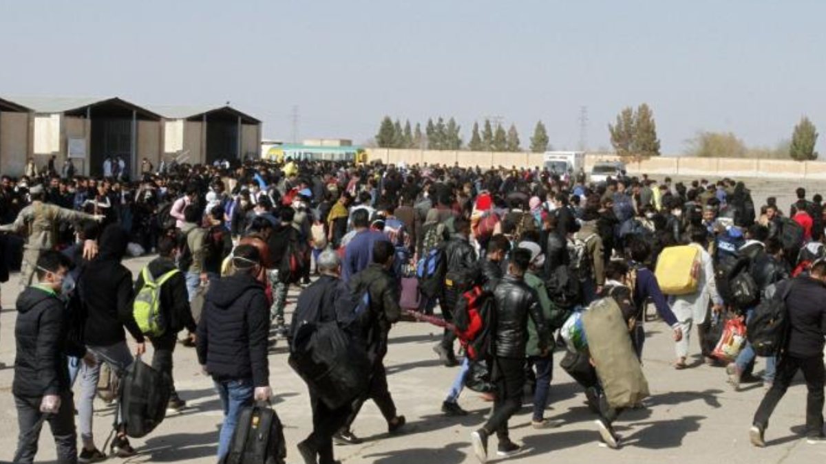 İran: 800 bin Afgan göçmen geldi