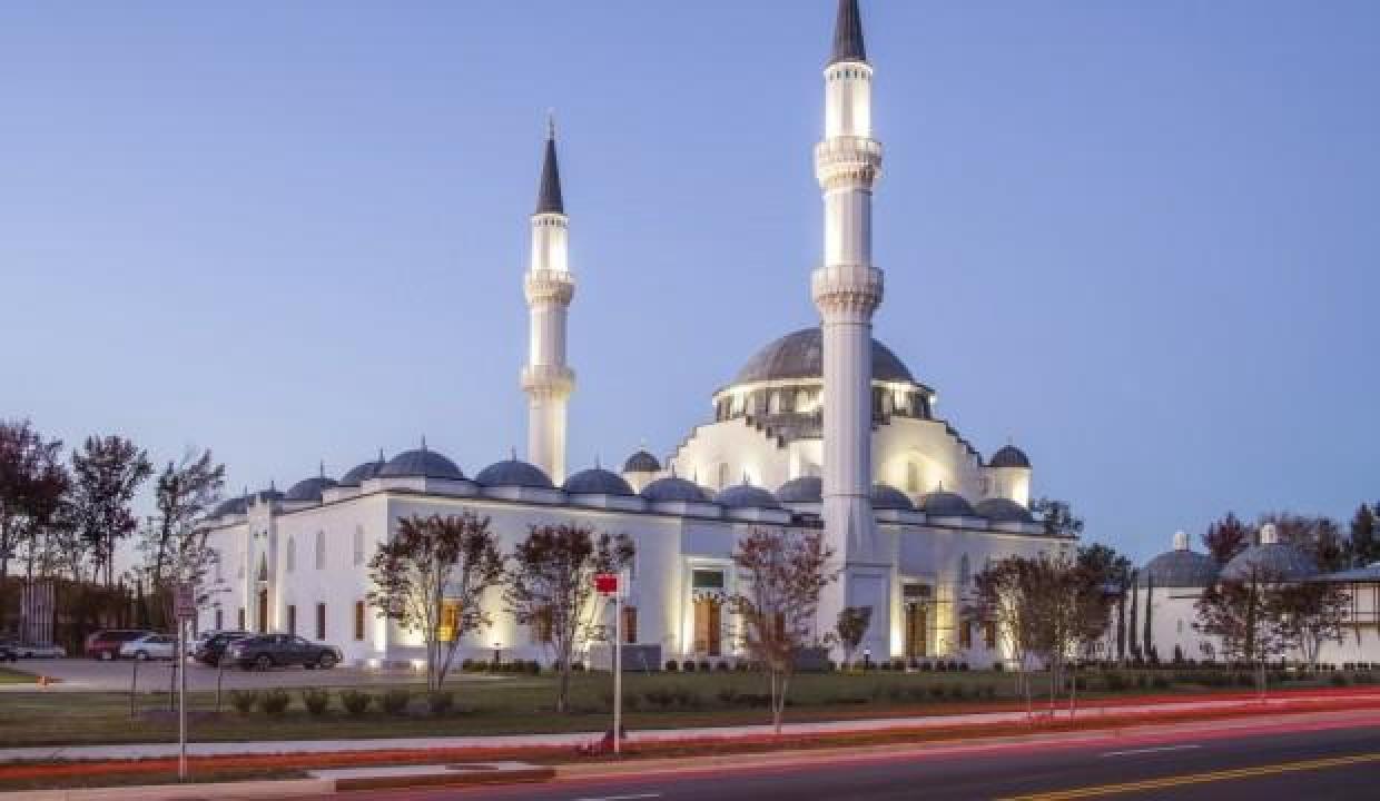 İsrail köstebekleri camilere sızdı!