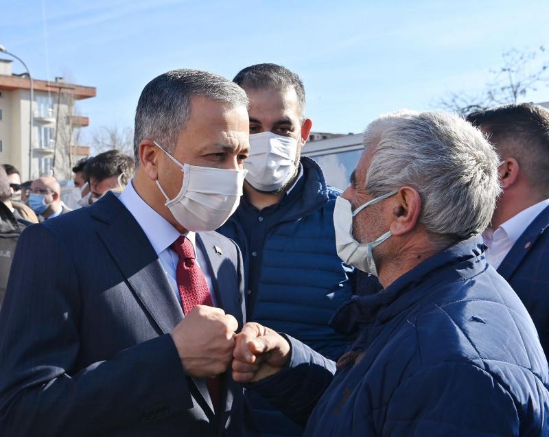 İstanbul Ataşehir'de kentsel dönüşüm için temel atıldı