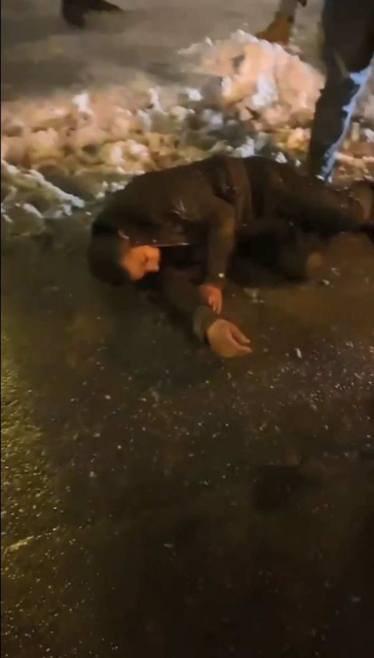 İstanbul'da Ticari Taksi Çalan Hırsızı Diğer Taksiciler Çaldığına Bin Pişman Etti!