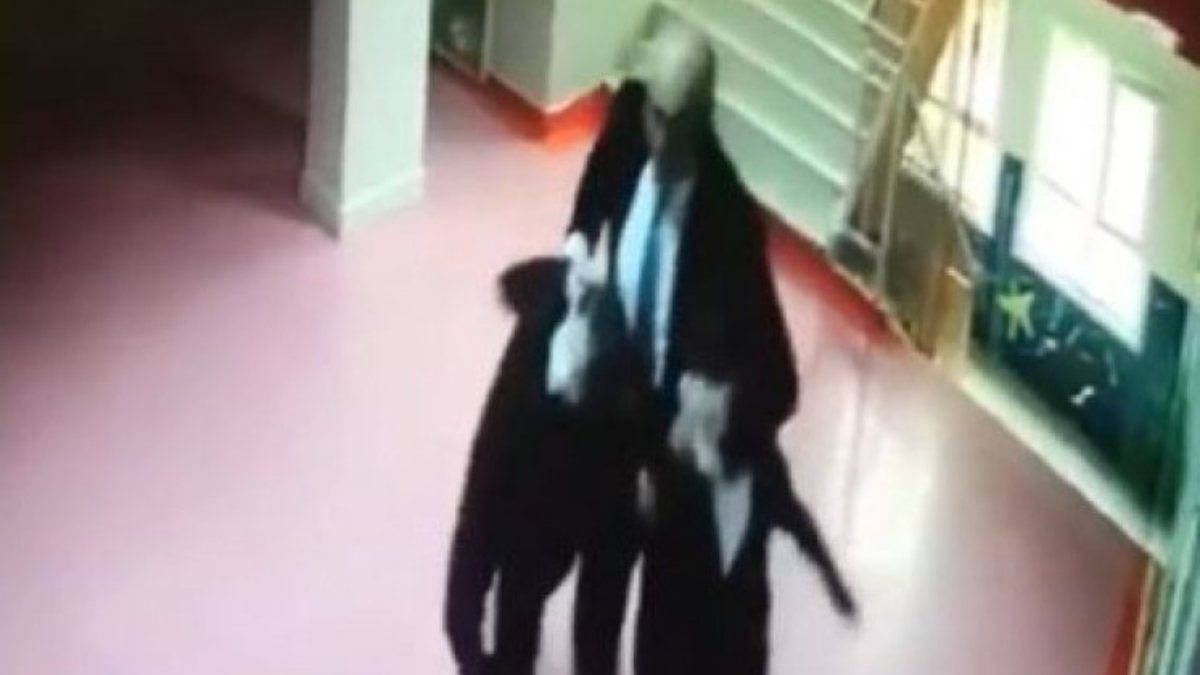 Kadıköy’de öğrencilerin kulağını çeken müdüre iddianame