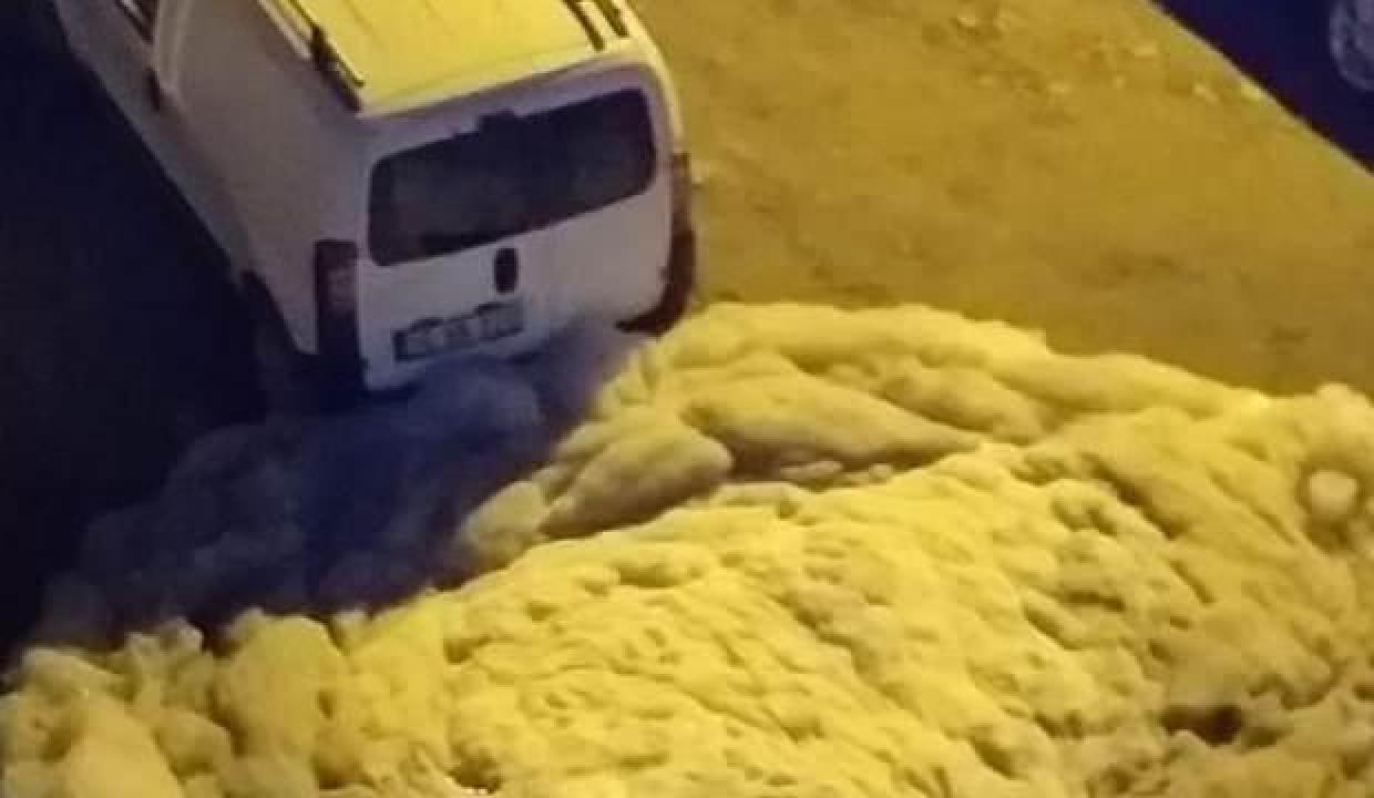 Pendik&#039;te rögardan sızan köpük tedirginliği