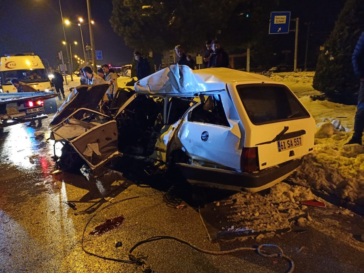 Samsun’da tır iki otomobile çarptı: 1 ölü