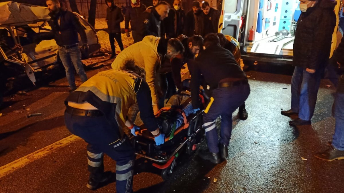 Samsun’da tır iki otomobile çarptı: 1 ölü