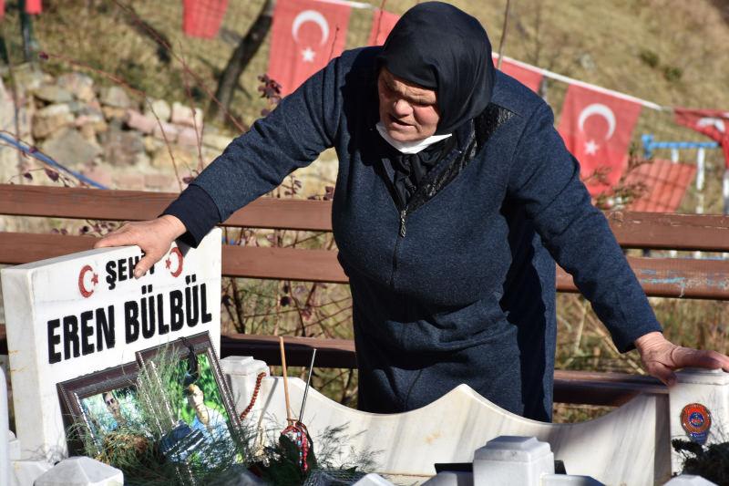 Şehit Eren Bülbül'ün annesi oğlunun yaşamını anlatan filmi değerlendirdi