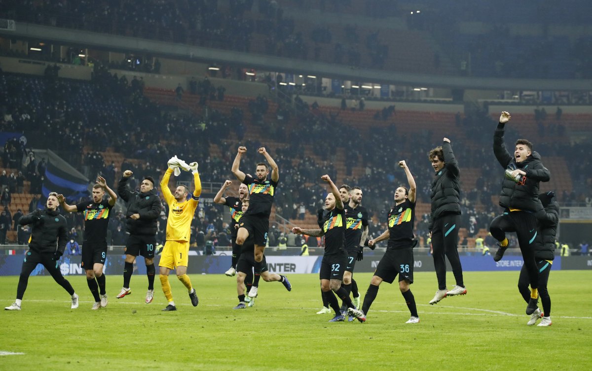 Serie A'da Inter, Lazio'yu yenerek liderliğini korudu