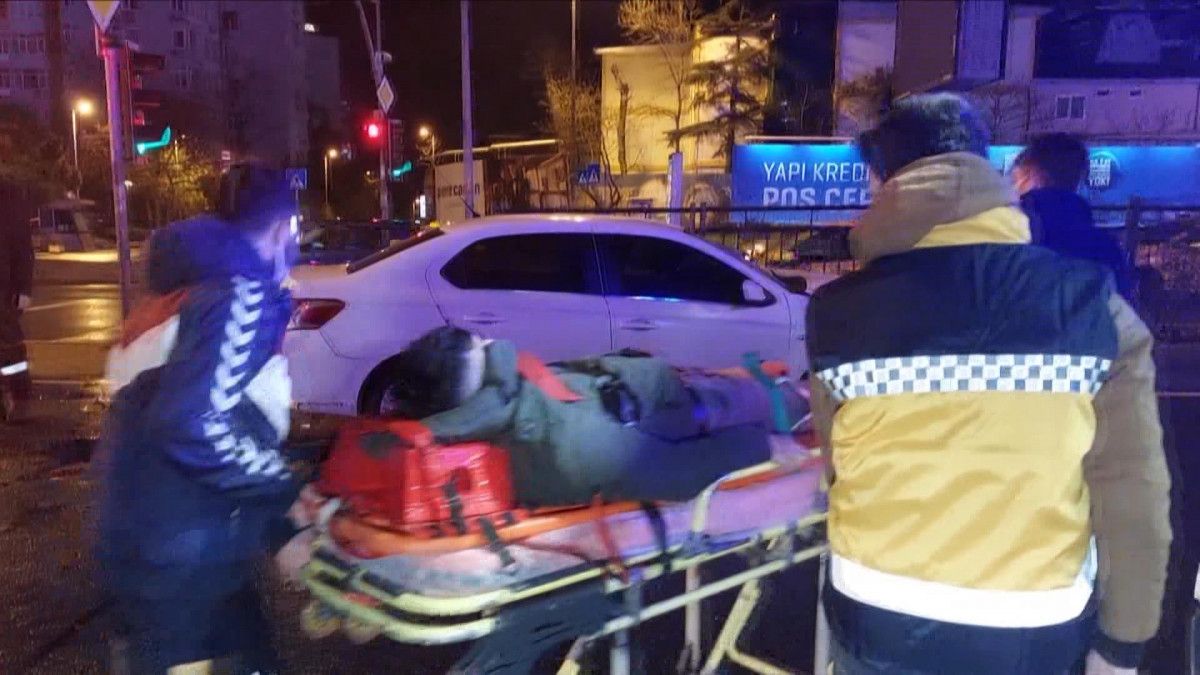 Şişli'de hatalı dönüş kazası: 5 yaralı