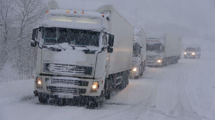 Son dakika haberi: Sıcaklık düşecek, Meteoroloji'den çok kuvvetli kar uyarısı!