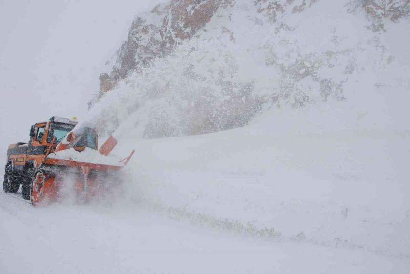 Son dakika haberi: Sıcaklık düşecek, Meteoroloji'den çok kuvvetli kar uyarısı!