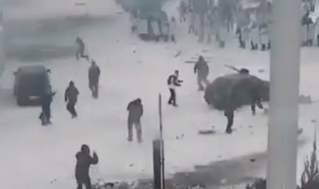 Kazakistan'dan savaşı andıran görüntüler