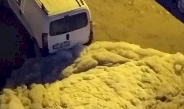 Pendik'te rögardan sızan köpük tedirginliği