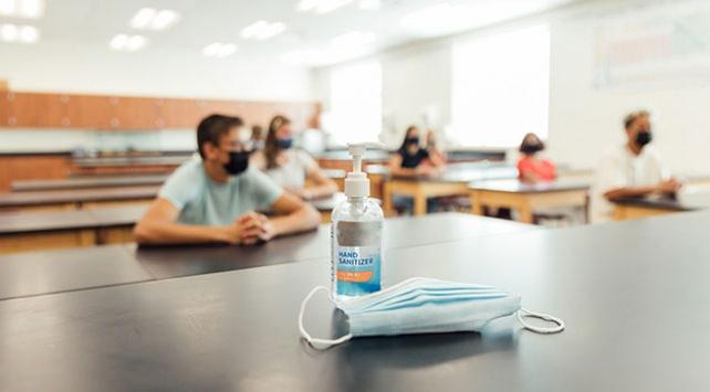 Vaka sayılarında 100 bin tehlikesi! Okullar dahil yeni tedbirler masada