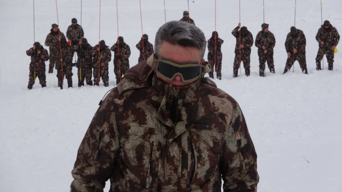 Van'da nefes kesen çığ tatbikatı