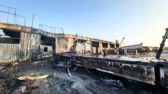 10 dükkanın ve 3 tırın küle döndüğü yangın böyle çıktı