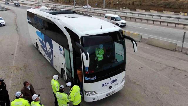 43 ilin geçiş güzergahında otobüs denetimi: Sürücüler tek tek uyarıldı