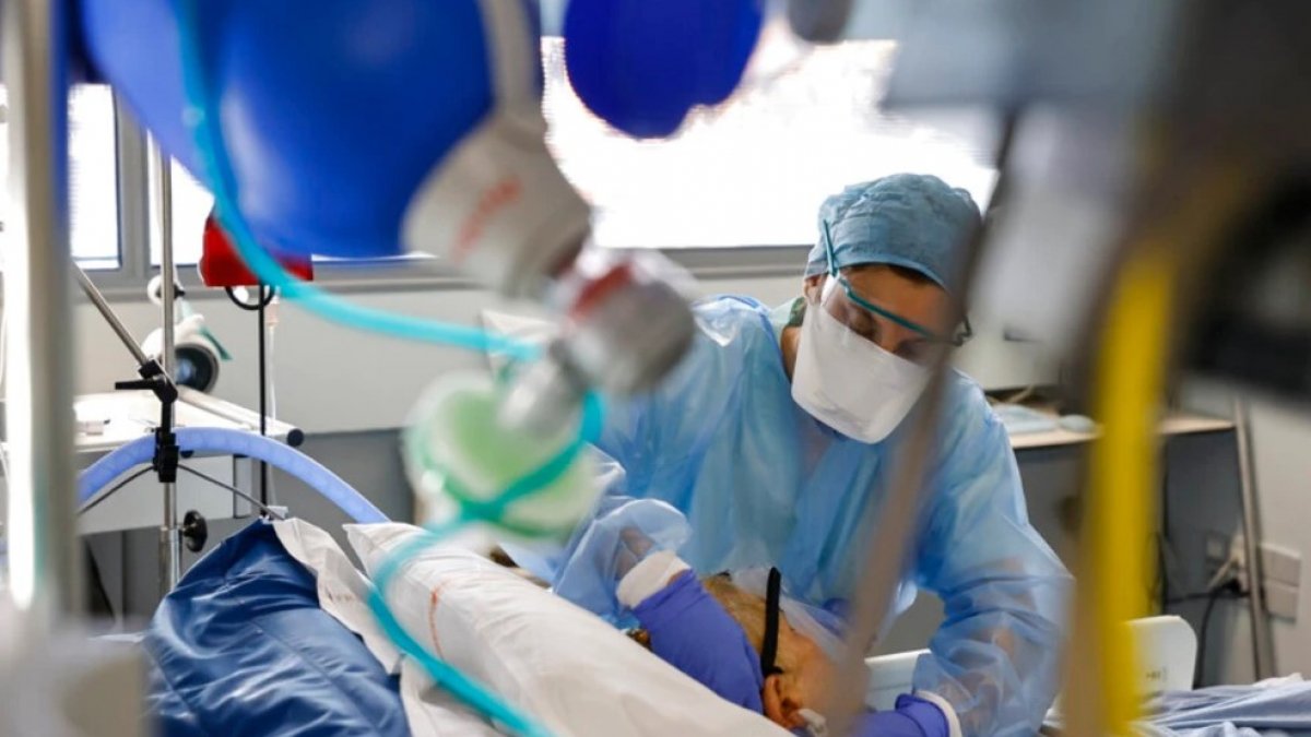 ABD'de Kovid-19'dan can kaybı 901 bini geçti