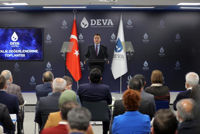 Ali Babacan, Rusya-Ukrayna krizinde rengini belli etti: Ukrayna'nın toprak bütünlüğünün korunması gerekiyor