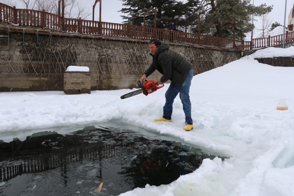 Amasya'nın Boraboy Gölü dondu