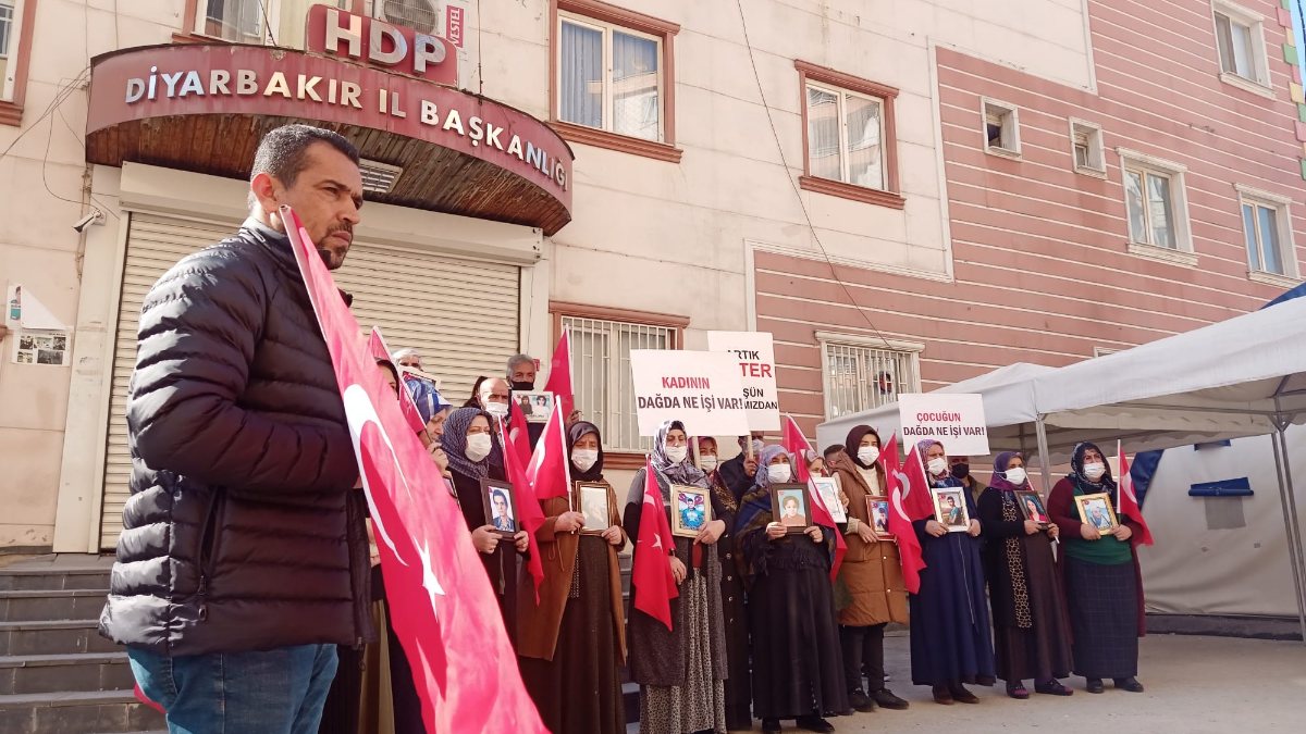 Diyarbakır annelerinin evlat nöbeti, 900 gündür devam ediyor