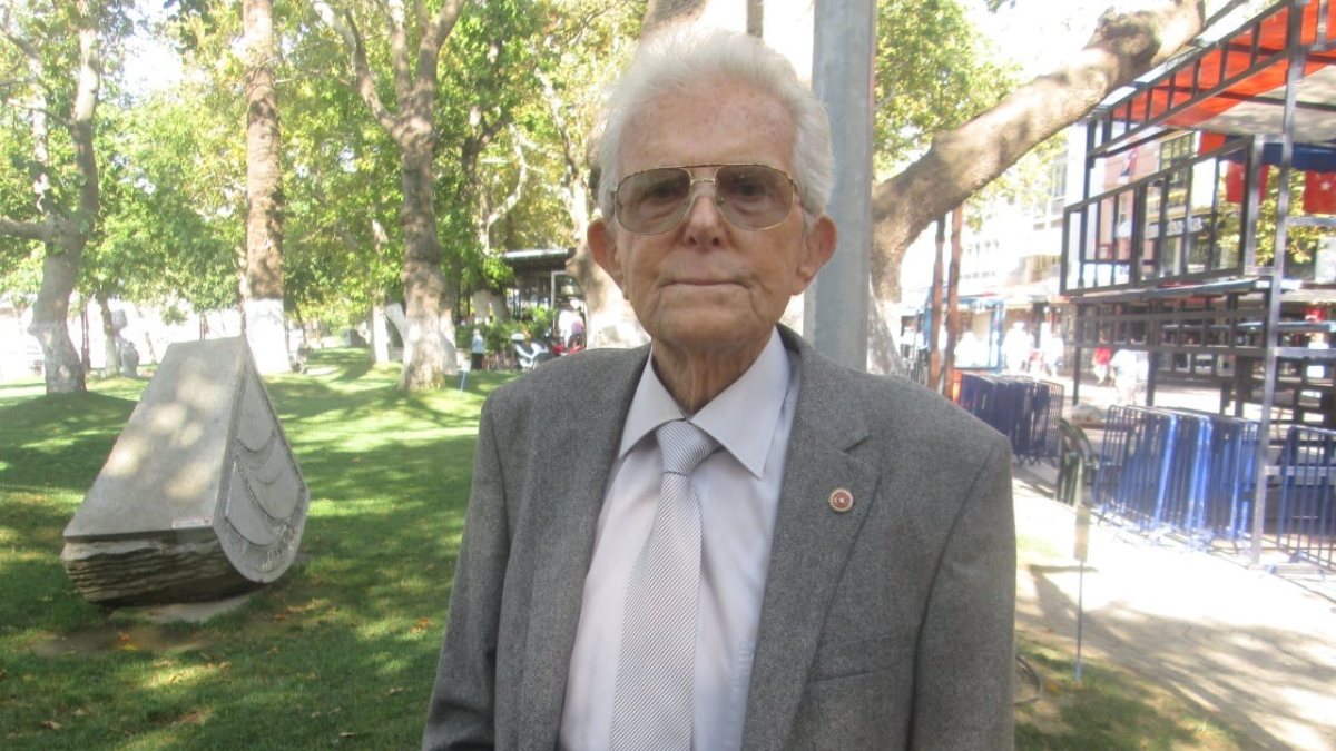 Eski CHP'li vekil Hasan Tahsin Uzun hayatını kaybetti