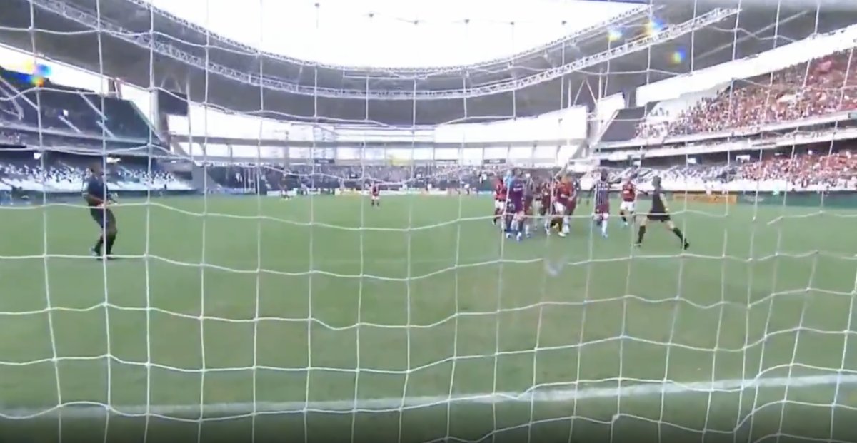 Felipe Melo ve Diego Ribas maçta birbirine girdi