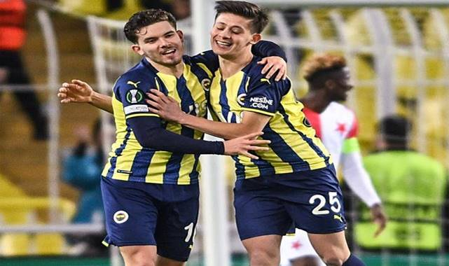Fenerbahçe'de Arda Güler herkesi bir kez daha mest etti